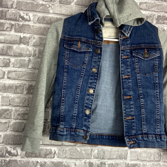 Boys denim jacket - Picture 2 of 8